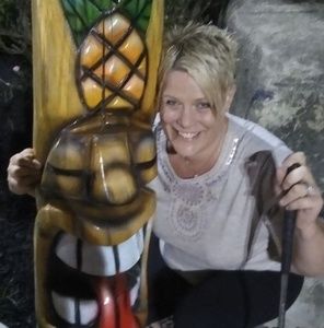 Meet your Posher, Cheri